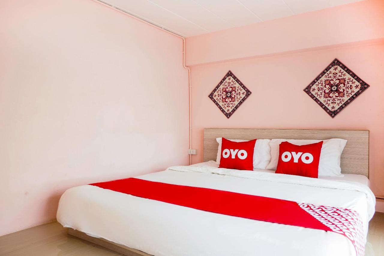 Oyo 983 The Private Hotel Chiang Mai Ngoại thất bức ảnh
