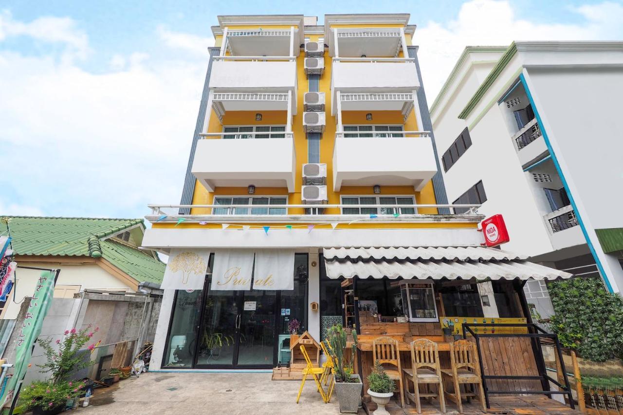 Oyo 983 The Private Hotel Chiang Mai Ngoại thất bức ảnh