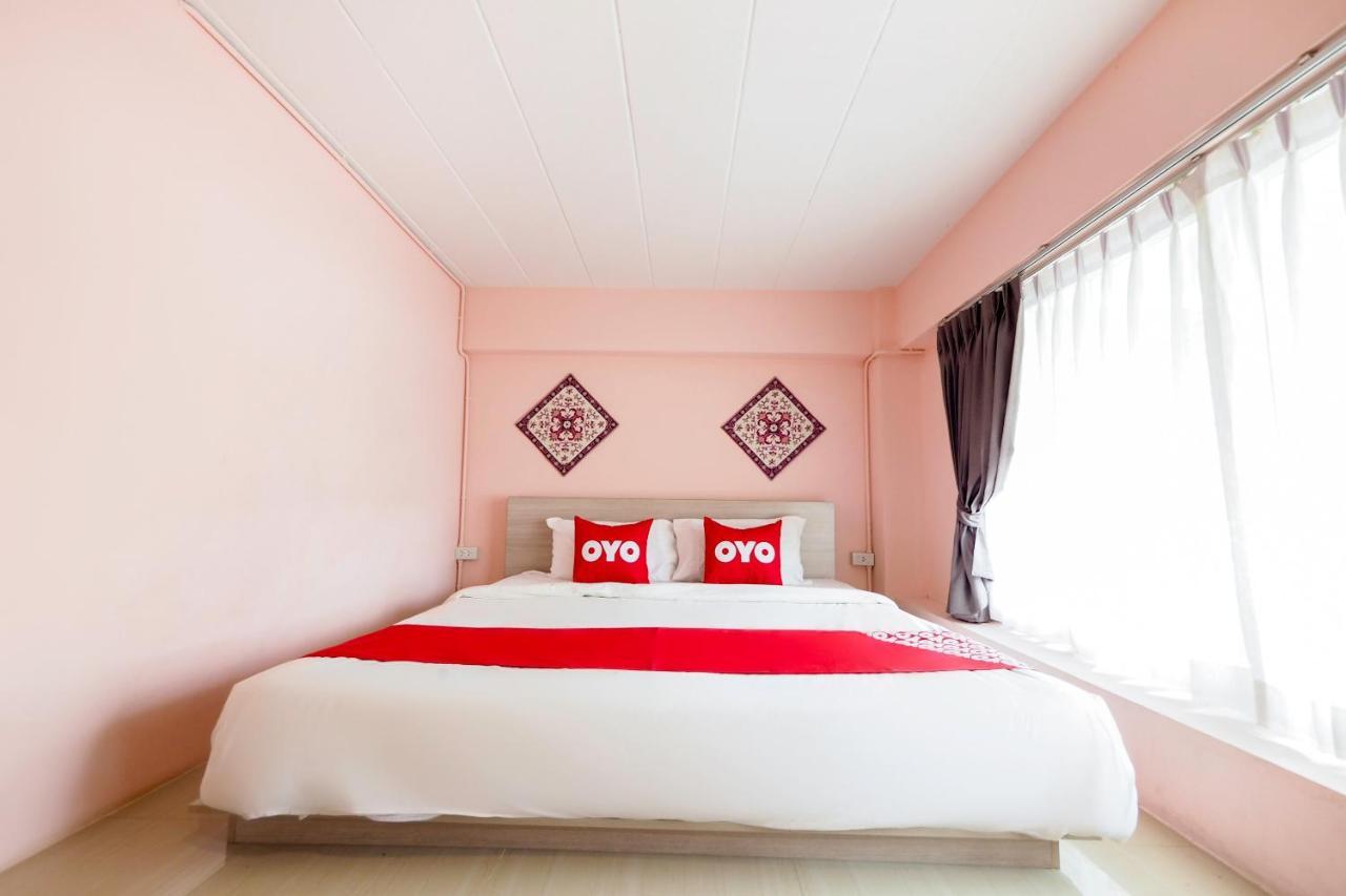 Oyo 983 The Private Hotel Chiang Mai Ngoại thất bức ảnh