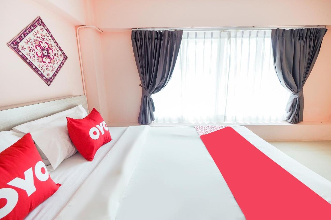 Oyo 983 The Private Hotel Chiang Mai Ngoại thất bức ảnh